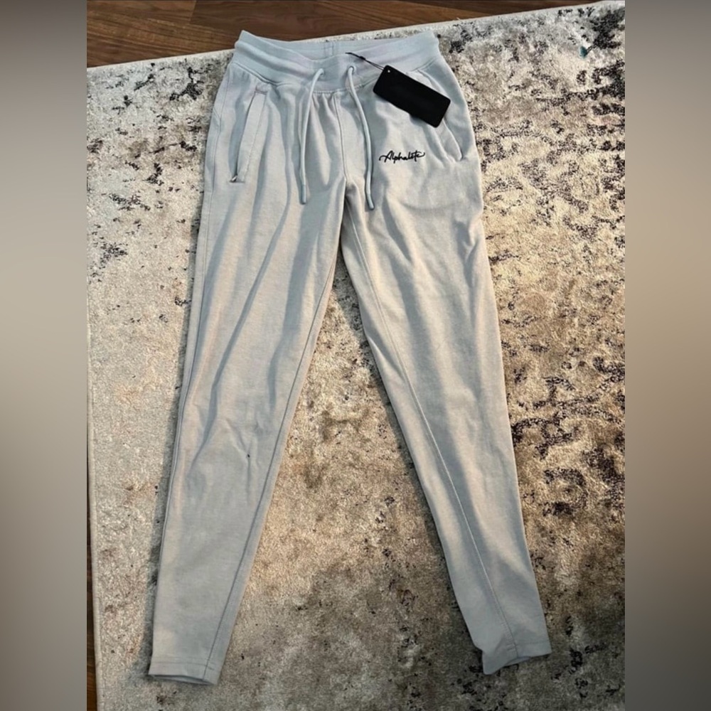 Alphalete joggers